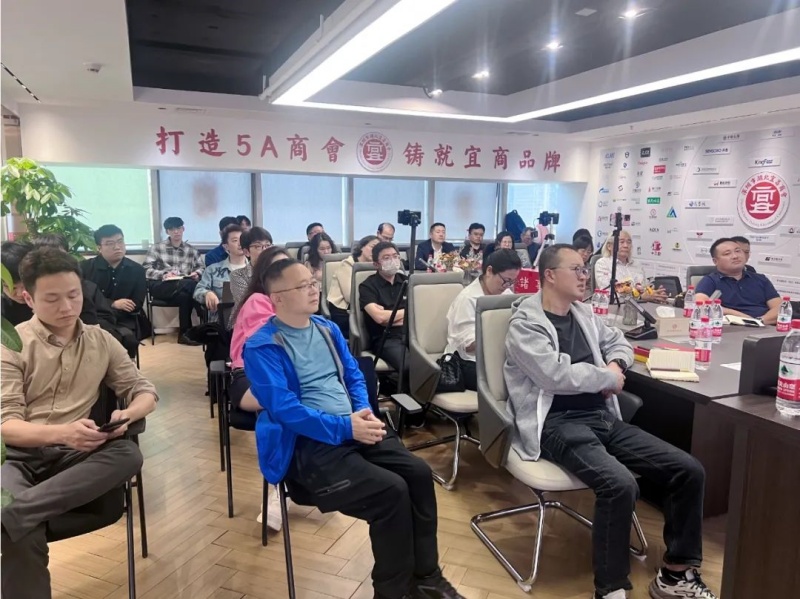 南方略咨詢?yōu)樯钲谑泻币瞬虝?huì)帶來(lái)《LTC從線索到回款營(yíng)銷流程變革》主題培訓(xùn)6